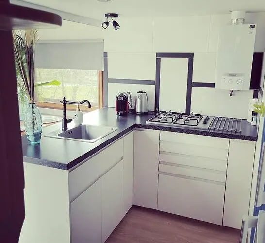 Knus Met Zwembad En Sauna