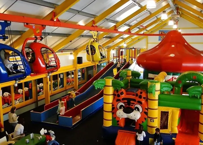 Chalet Knus Met Zwembad En Sauna